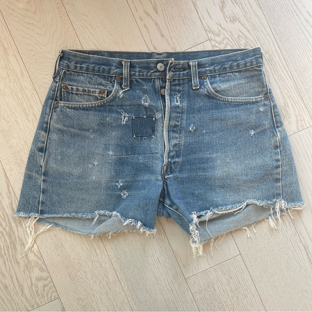 Vintage 70s Levi’s 501xx Button Fly Distressed Patched Raw Hem Shorts Men’s W35